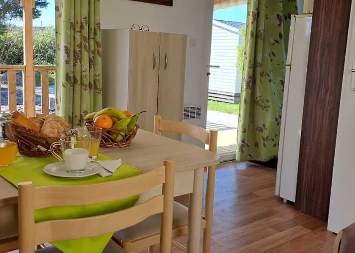 T3 V - 15 Min From Nazare 木屋